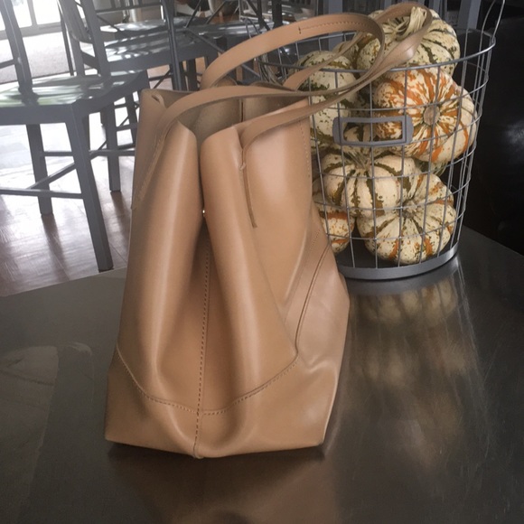 J.Crew/ Small Larkin/ Leather / Tote/ Satchel/ - Picture 2 of 8